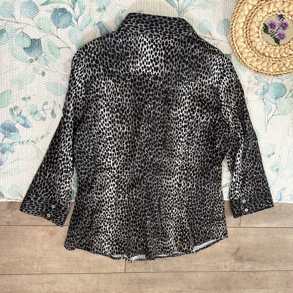 New York & Company Animal Print Button Down Dress Blouse Shirt Size Large, New - Picture 12 of 16